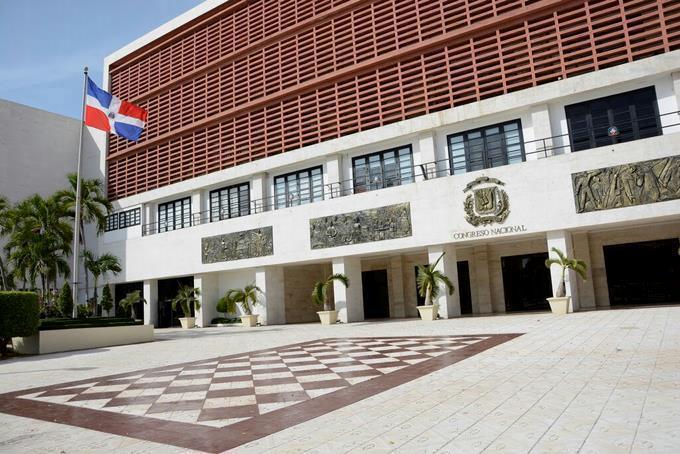 Senadores tomarán 24 horas para decidir modificaciones al proyecto de Extinción de Dominio
