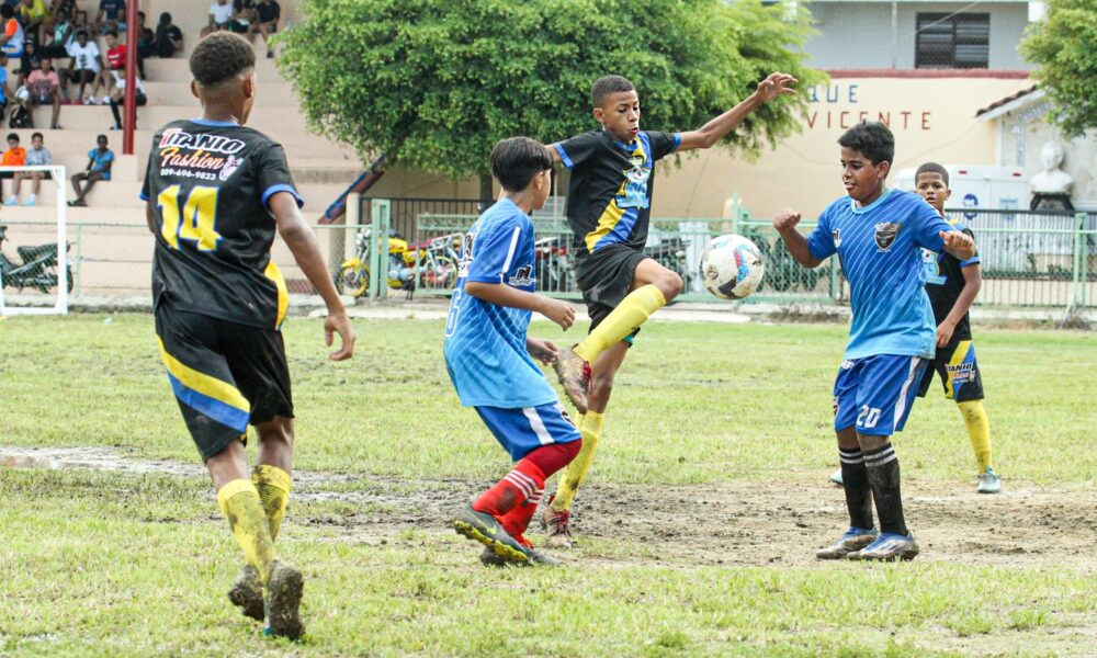 Arranca el torneo Nacional de Fútbol Infantil Padre Vicente en Moca