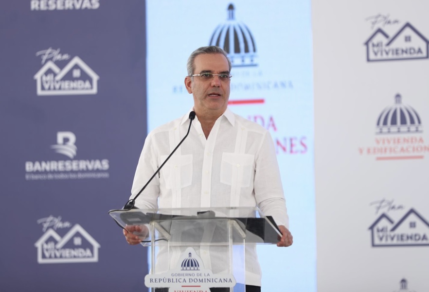 Presidente Abinader realiza cambios en los altos mandos militares