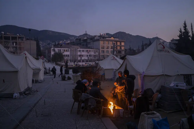 Turquía: Búsqueda de sobrevivientes en sus últimas horas