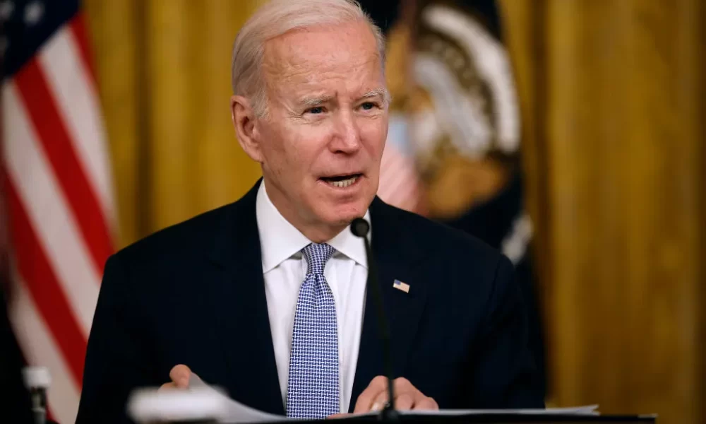 Biden le dice al presidente de Turquía que EE.UU. está listo para brindar asistencia por el terremoto
