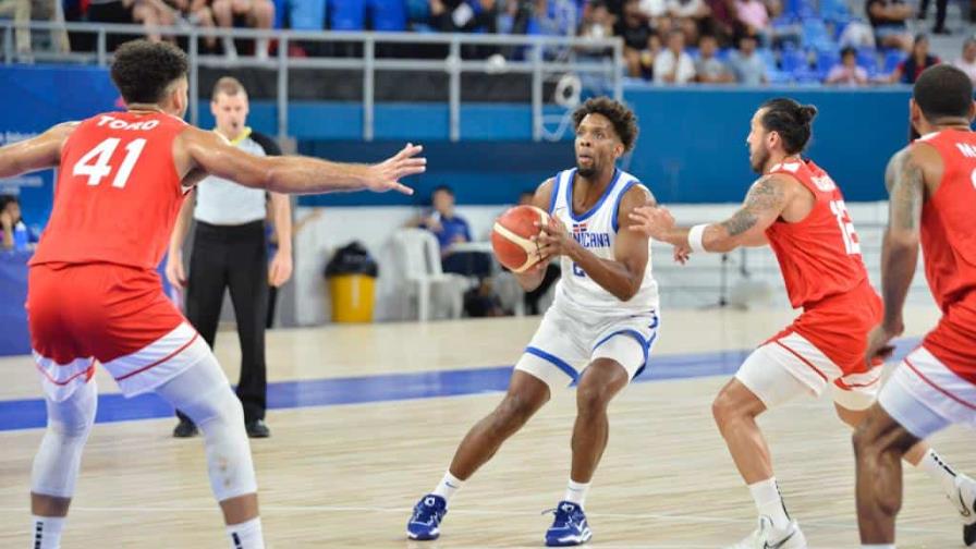 Dominicano derrota a Puerto Rico y va por el oro en básquet masculino