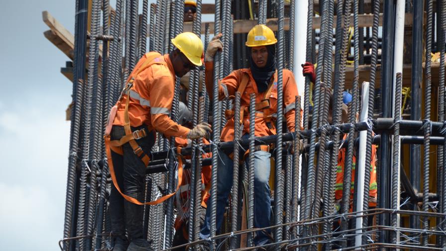 Estos son los trabajos que más pagan por hora en la República Dominicana