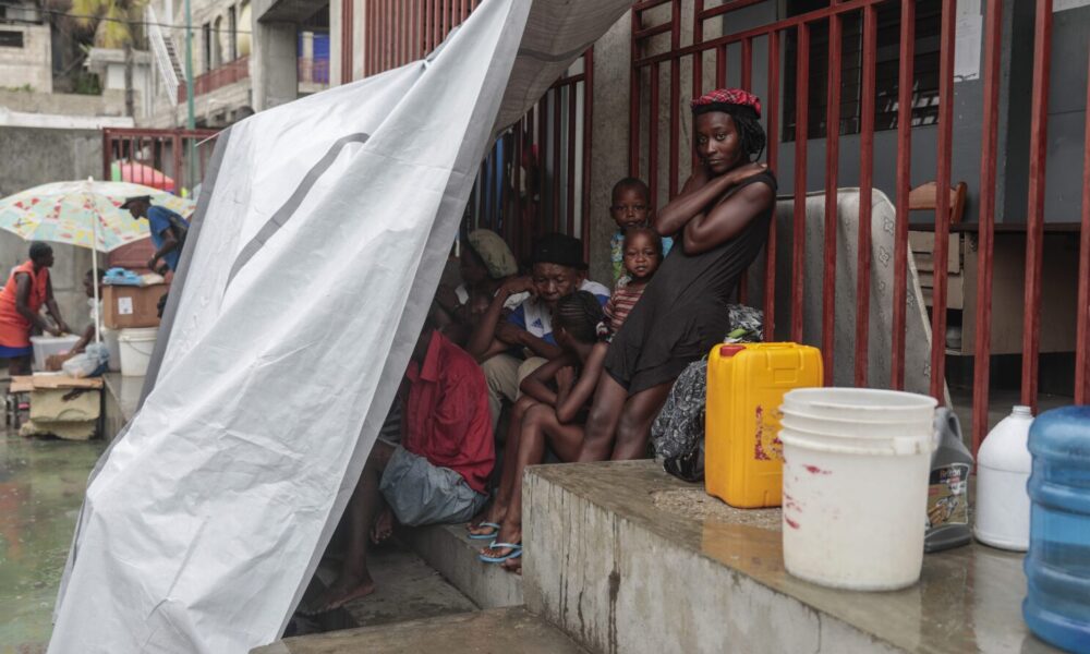 Solidaridad y Resiliencia en Medio de la Adversidad por Tormenta Franklin