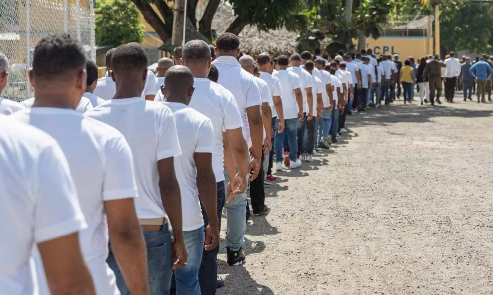 Más de 6,000 privados de libertad dejan iniciado nuevo año escolar