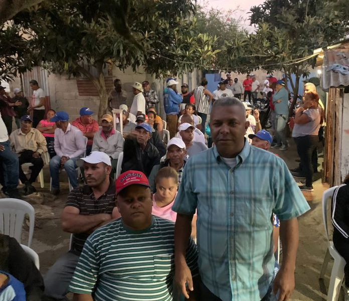 La solución a los problemas de Constanza tiene que ser horizontal, no vertical