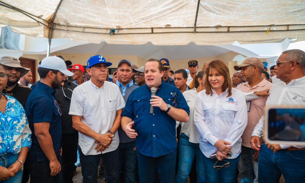 Ministro José Paliza visita Arenoso con más ayudas para las familias afectadas por las lluvias
