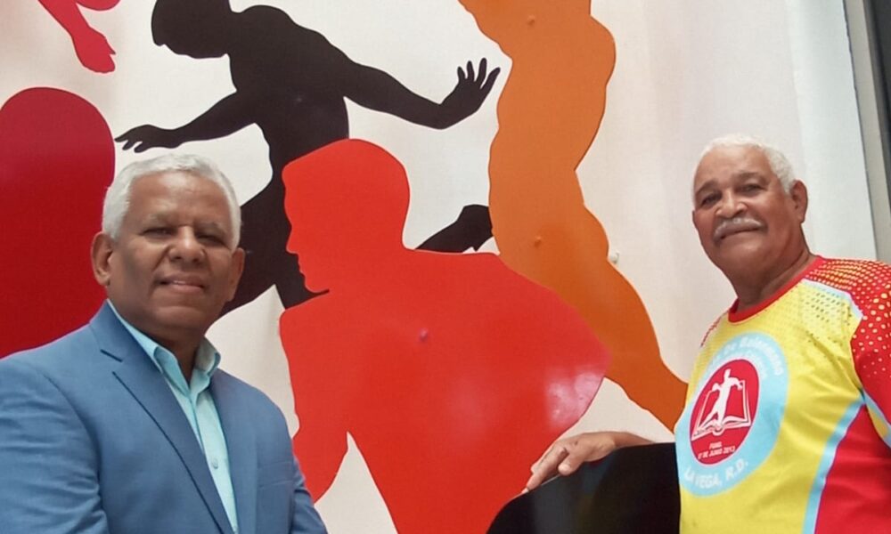 FAUSTO MOTA ASEGURA QUE EL PROFESOR GIOVANNY CALDERÓN ES UN ICÓNO DEL DEPORTE Y UN MAESTRO MERITORIO DE LA VEGA